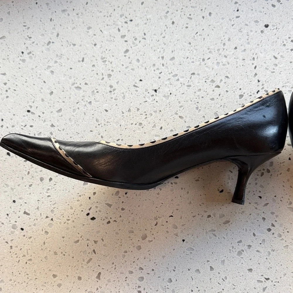 CHANEL Black and Cream Leather Pumps Kitten Heels